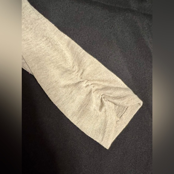 The Limited Tan Linen Blend Tie Waist 3/4 Ruched Sleeve Cardigan/Jacket. Large - Picture 9 of 14